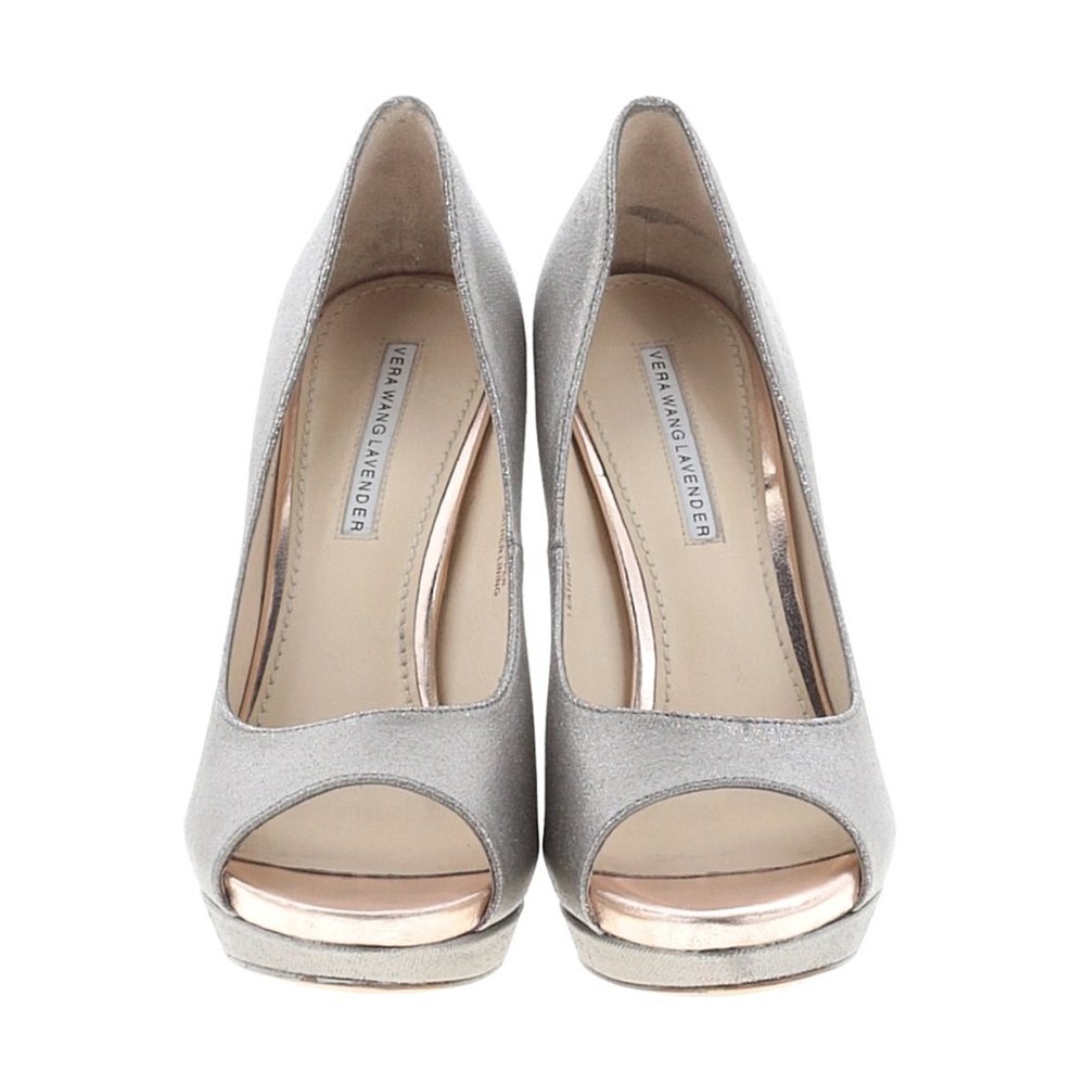 Lavender Label by Vera Wang Heels Pumps Silver 7.5 metallic glitter wedding - Picture 3 of 9